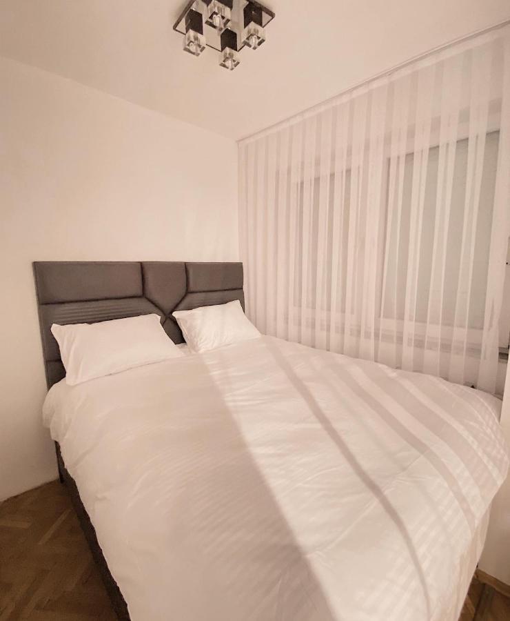 Diamond Apartment Prishtina 2 Priştine Dış mekan fotoğraf